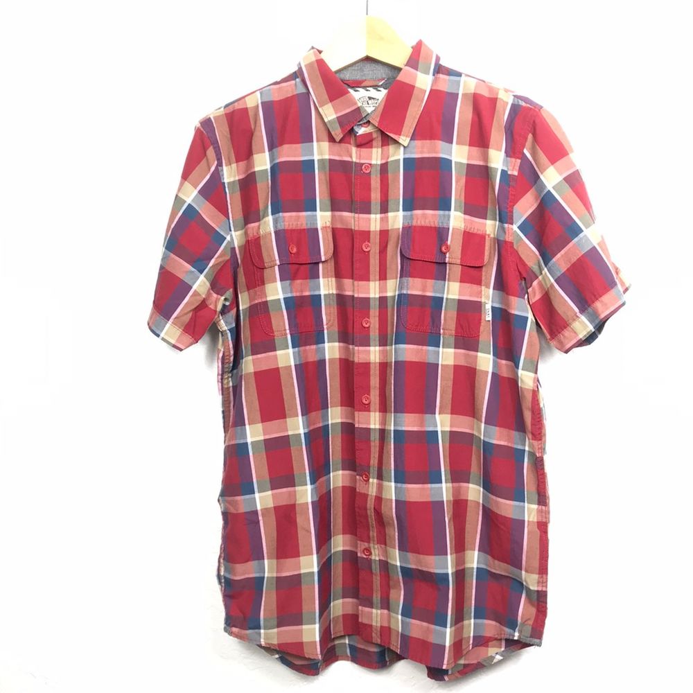 Vans Off The Wall Men’s Button Up Red Shirt Size M